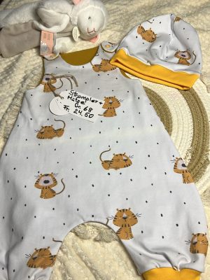 Strampler mit Mütze "Katze"